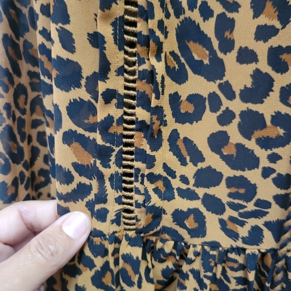 Leopard dress size small EUC Romantic - Picture 6 of 9
